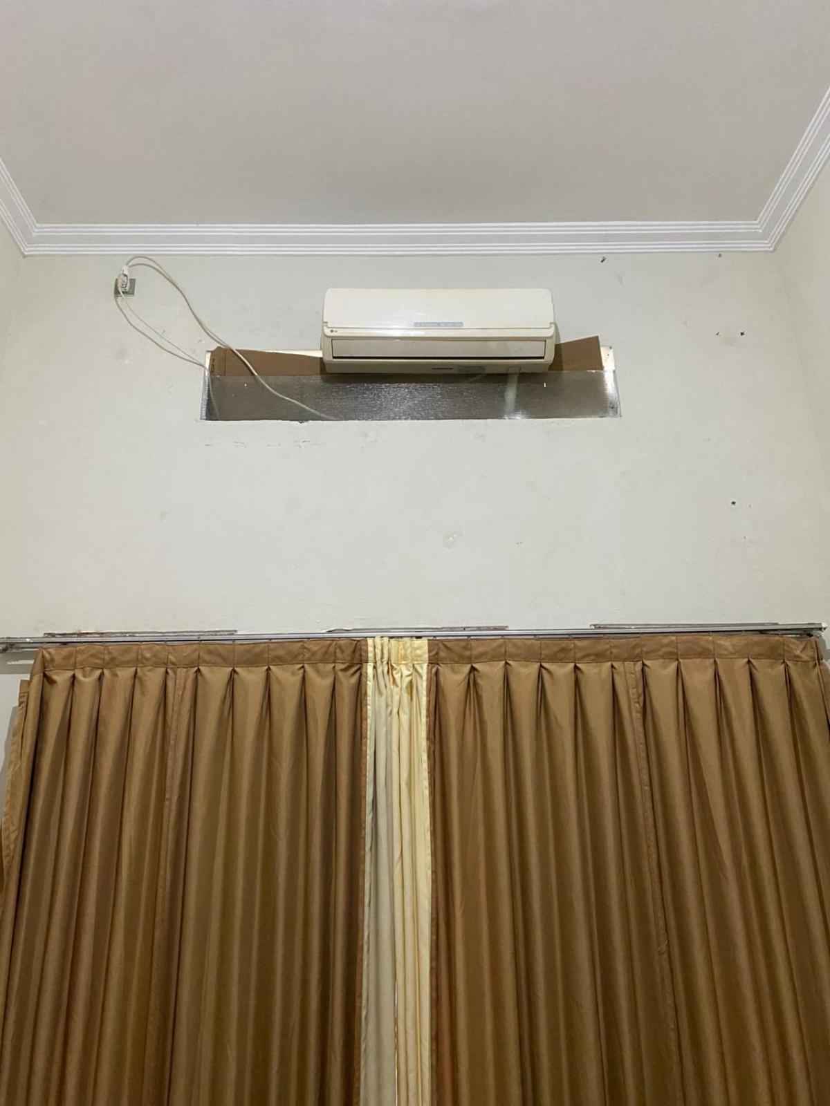 Zzz Hostel Malang Buitenkant foto